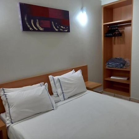 Diroma Fiori Apartment Caldas Novas Bagian luar foto